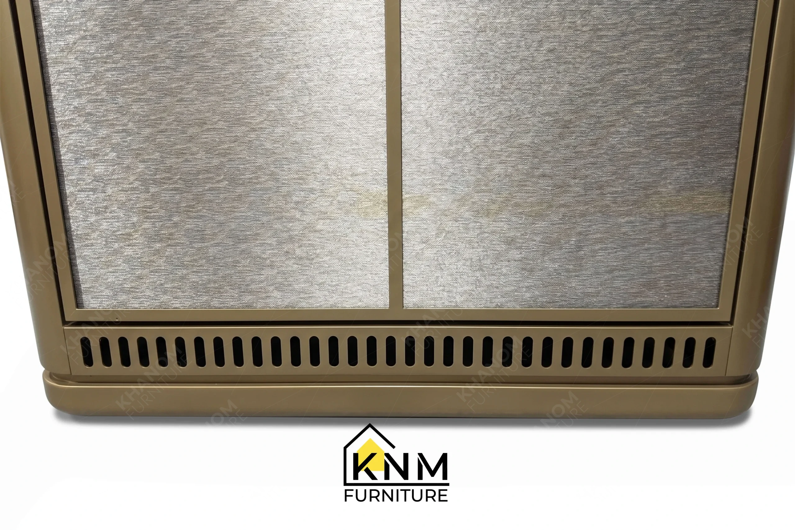 A technical detail of the platinum nickel Vicostone mini bar from Khanom Furniture, describing the Mockett grommet and custom metal pulls.