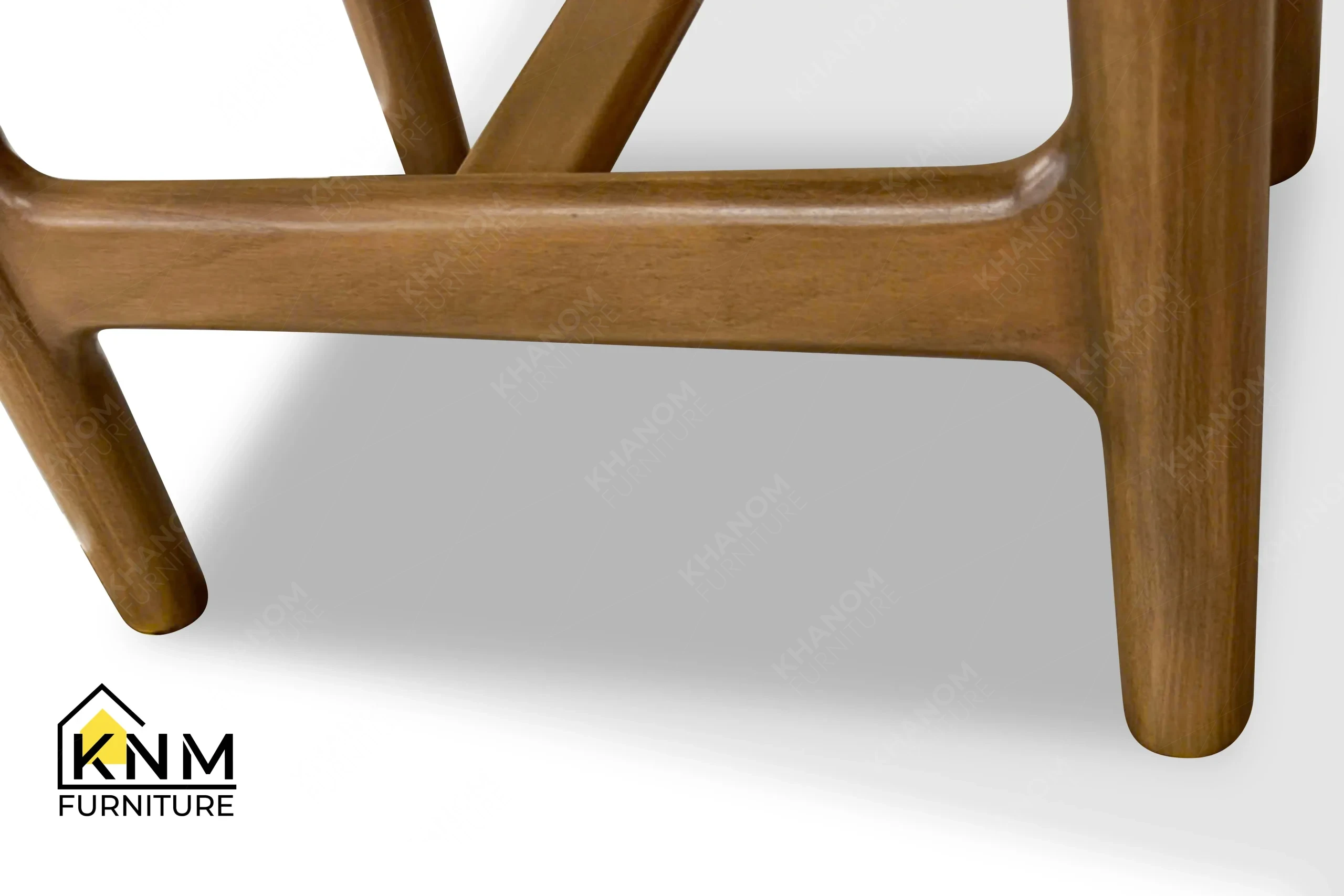 A technical detail of the Maple leather counter bar stool from Khanom Furniture, describing the internal flush joinery of the stretchers.